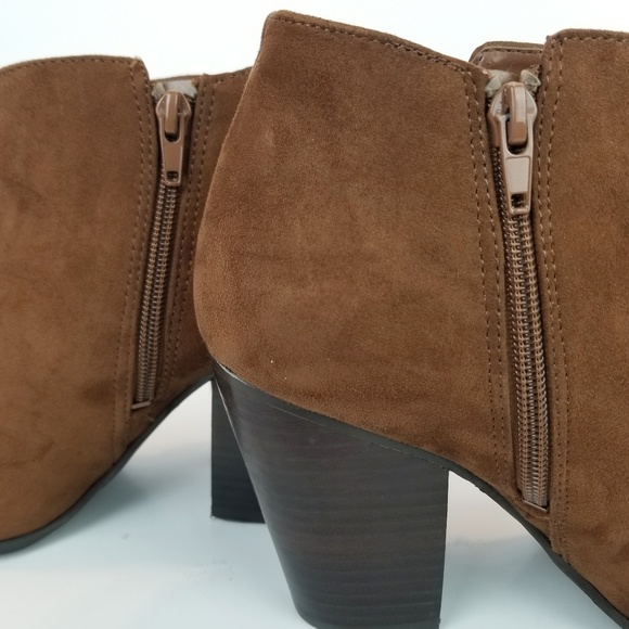 Carlos Santana Fringe Ankle Boot - Picture 6 of 8